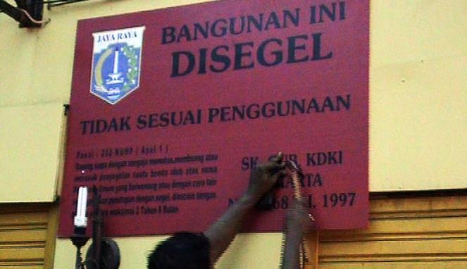 Pemprov DKI Ancam Robohkan Bangunan Tanpa IMB
